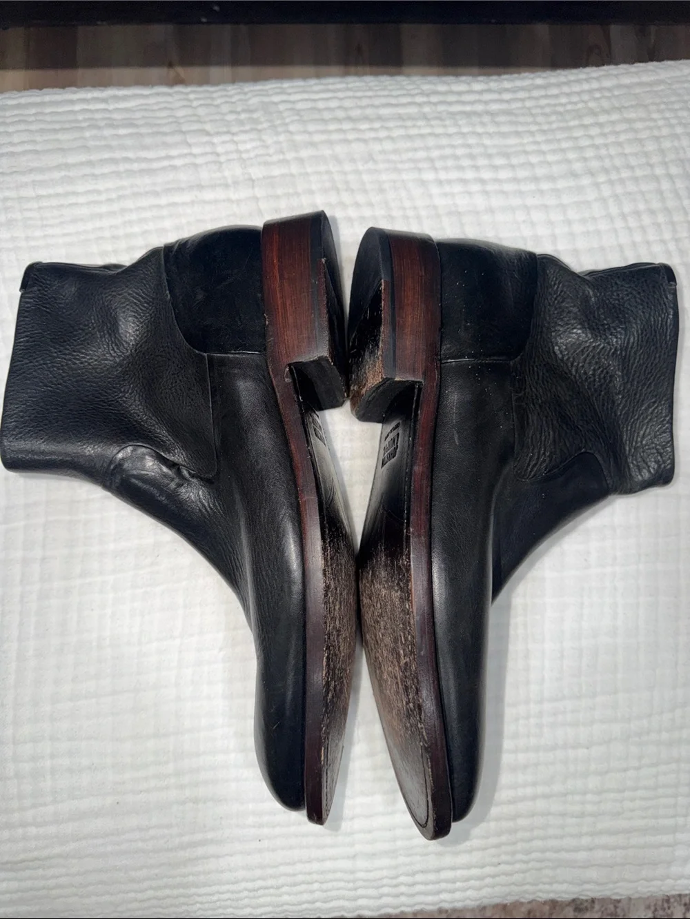 Johnston & Murphy Black Leather Chukka Zip Boots